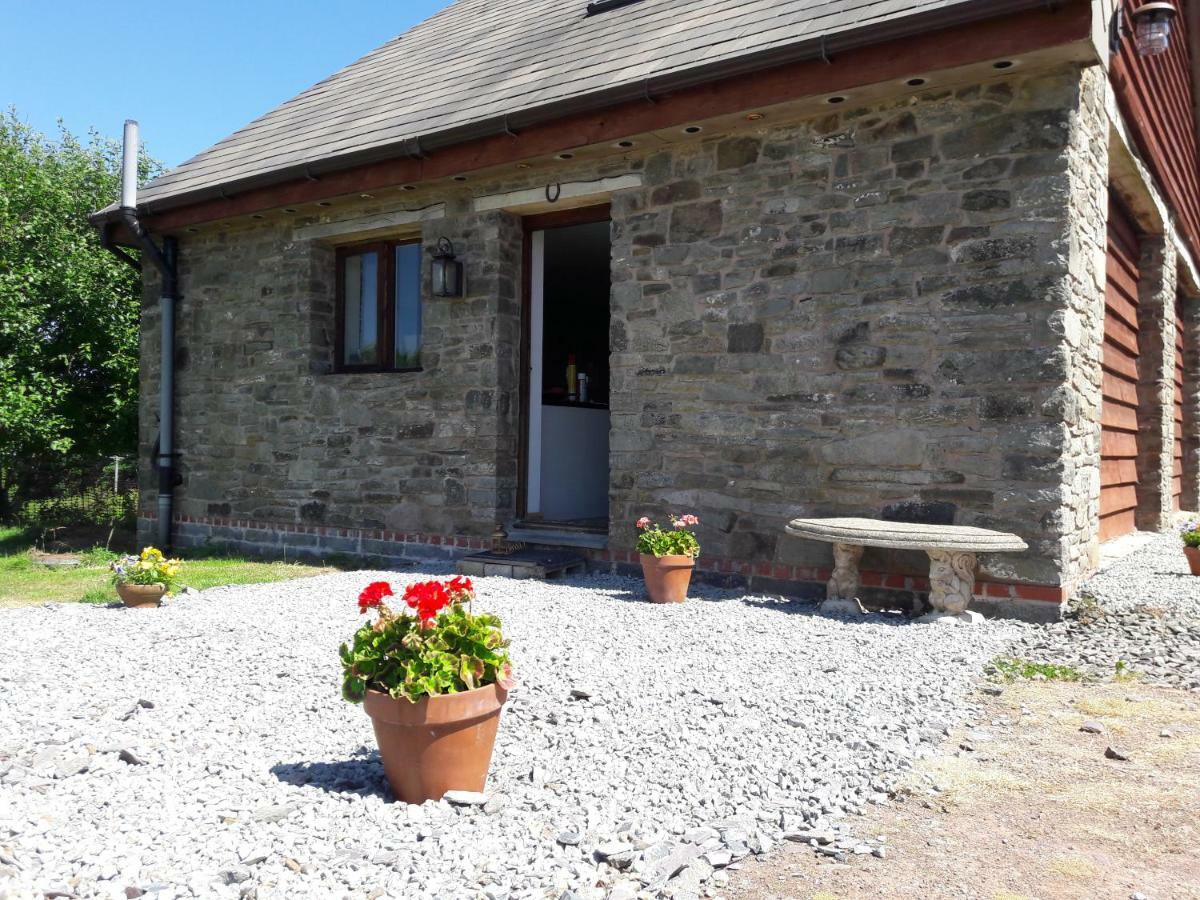 The Barn Annexe, Cefn-Yr-Allt Crickadarn Exterior photo